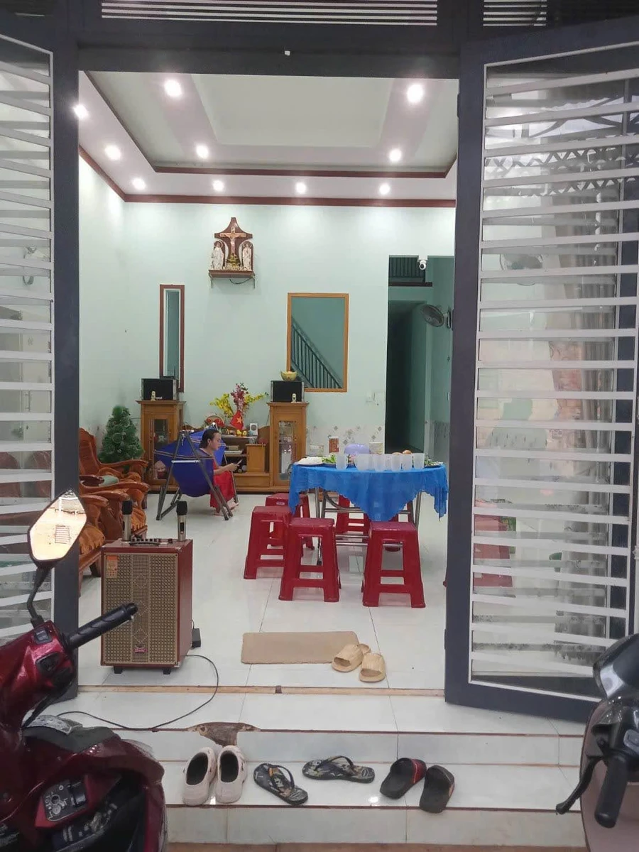 Bán nhà Trần Quý Cáp Buôn Ma Thuột 110m² 2 tỷ 800 triệu - Ảnh thu nhỏ 2