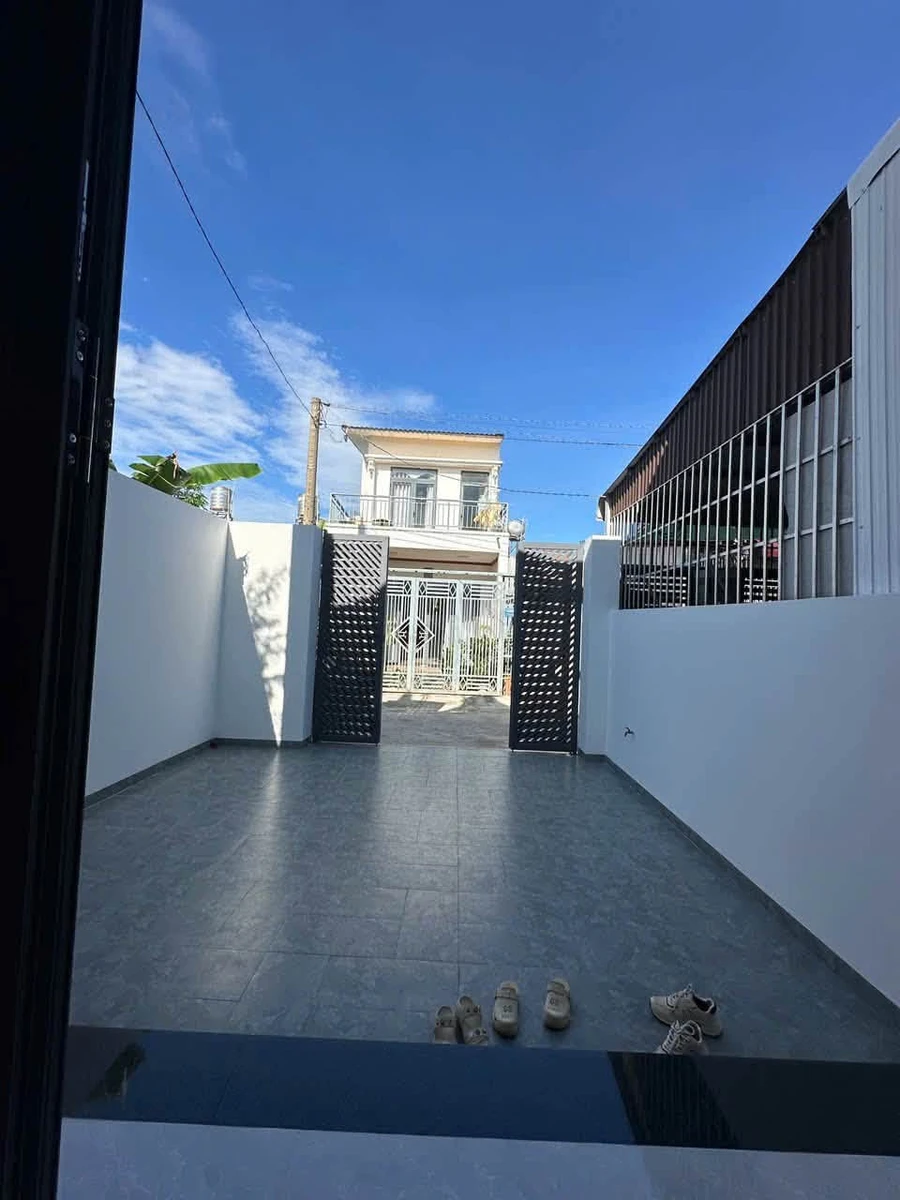 Bán nhà mới full nội thất 3PN 2WC 130m² Buôn Ma Thuột 2,85 tỷ - Ảnh thu nhỏ 5
