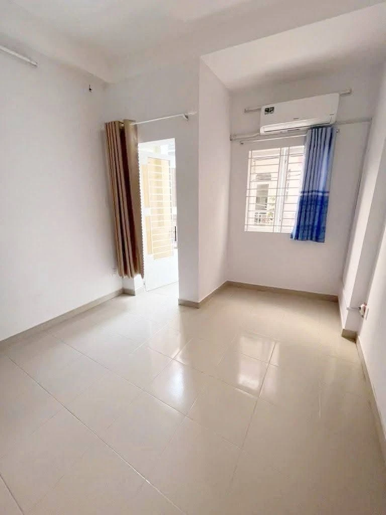 Bán nhà Quận 1 gần mặt tiền 30m2 5 tỷ - Ảnh 1
