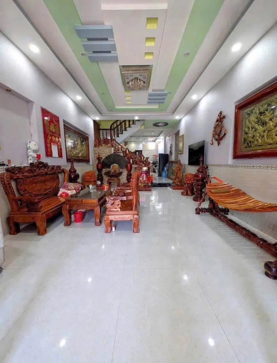 Bán nhà mặt tiền Phan Thiết 100m² 2PN, 1 trệt 1 lầu - Ảnh 1