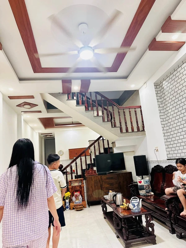 Nhà bán 1 trệt 1 lầu 90m² Chợ Điều, 2 tỷ