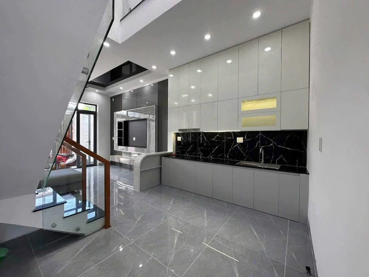 Bán nhà mới 1 trệt 1 lầu 85m2, 3PN, hoàn công tại Trảng Dài, Biên Hòa - Ảnh thu nhỏ 2