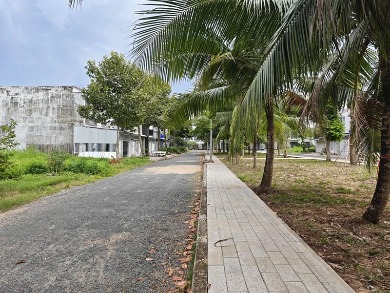 Bán nhà mới 110m² 3 phòng ngủ view công viên Rạch Giá