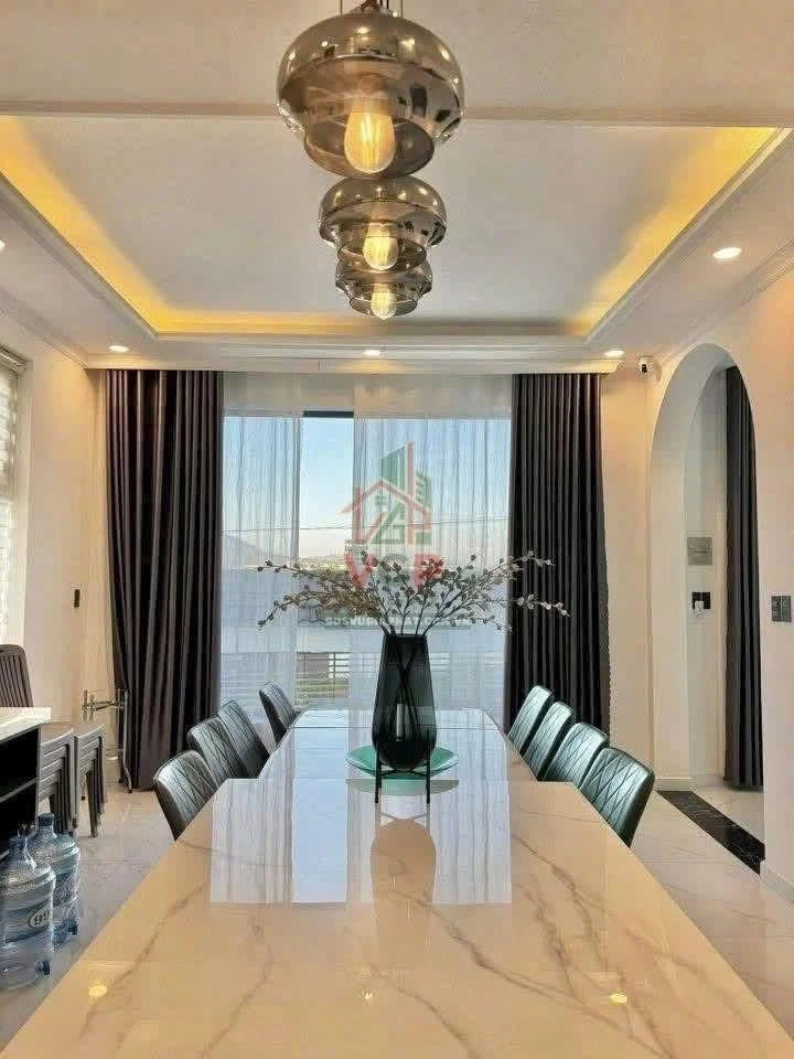 Bán BĐS Villa hẻm ô tô lớn, 200.72m², 13.5 tỷ, Lâm Đồng - Ảnh thu nhỏ 3