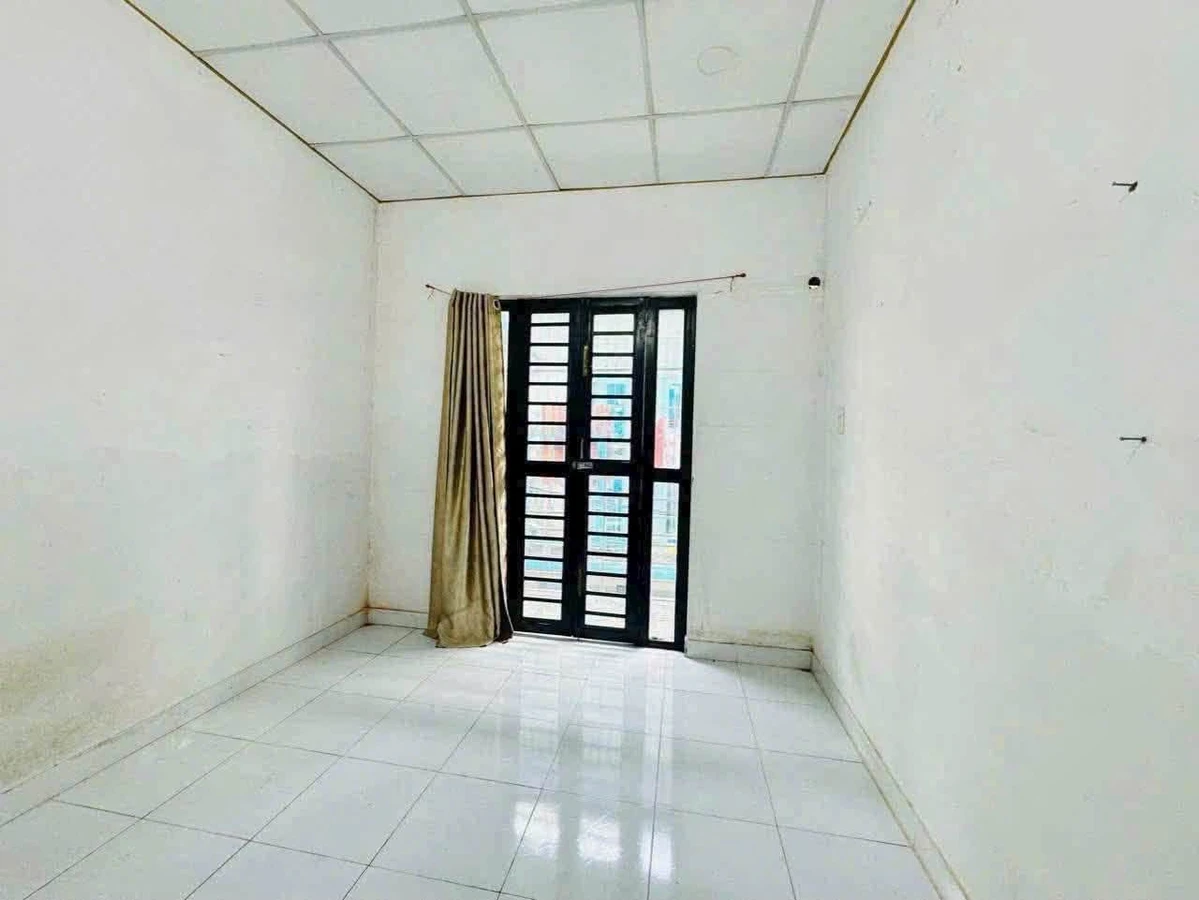 Bán nhà 1 trệt 1 lầu 2PN 2WC giá 1 tỷ 240 triệu gần Cao Đẳng Điện Lực, Quận 12 - Ảnh thu nhỏ 5