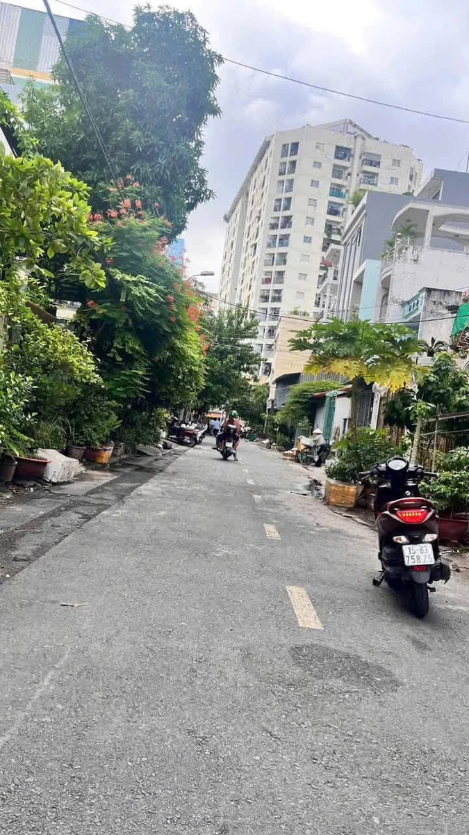 Bán nhà mặt tiền Trịnh Lỗi, Tân Phú, 83m², 2 lầu sân thượng, giá 9,35 tỷ - Ảnh thu nhỏ 2