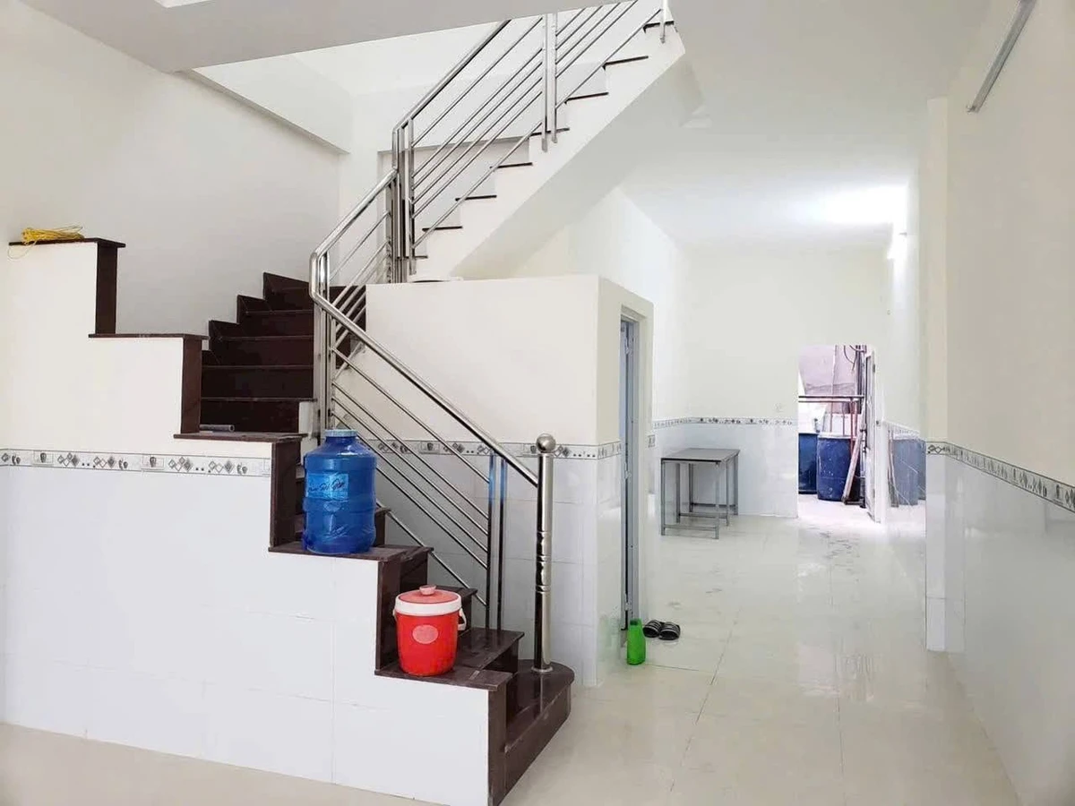 Cho thuê nhà MTKD 4,5x20m, 2 tầng ở Phường 15, Tân Bình - Ảnh thu nhỏ 2