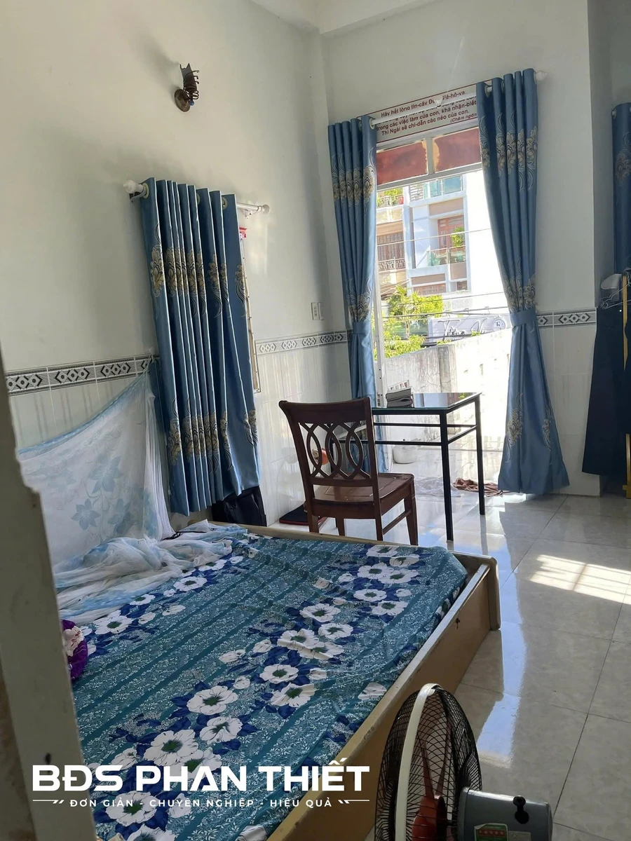 Bán nhà 1 trệt 2 lầu góc 2 mặt tiền Thủ Khoa Huân 94.5m² giá 6.17 tỷ - Ảnh thu nhỏ 3