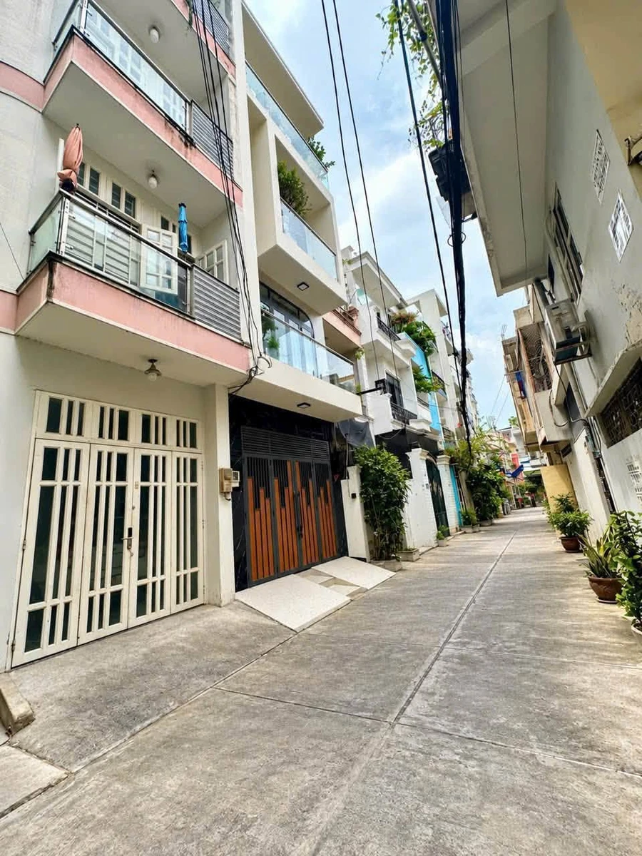 Bán nhà hẻm xe hơi Cao Thắng Quận 10, 52m², 4PN, 13,5 tỷ - Ảnh 1
