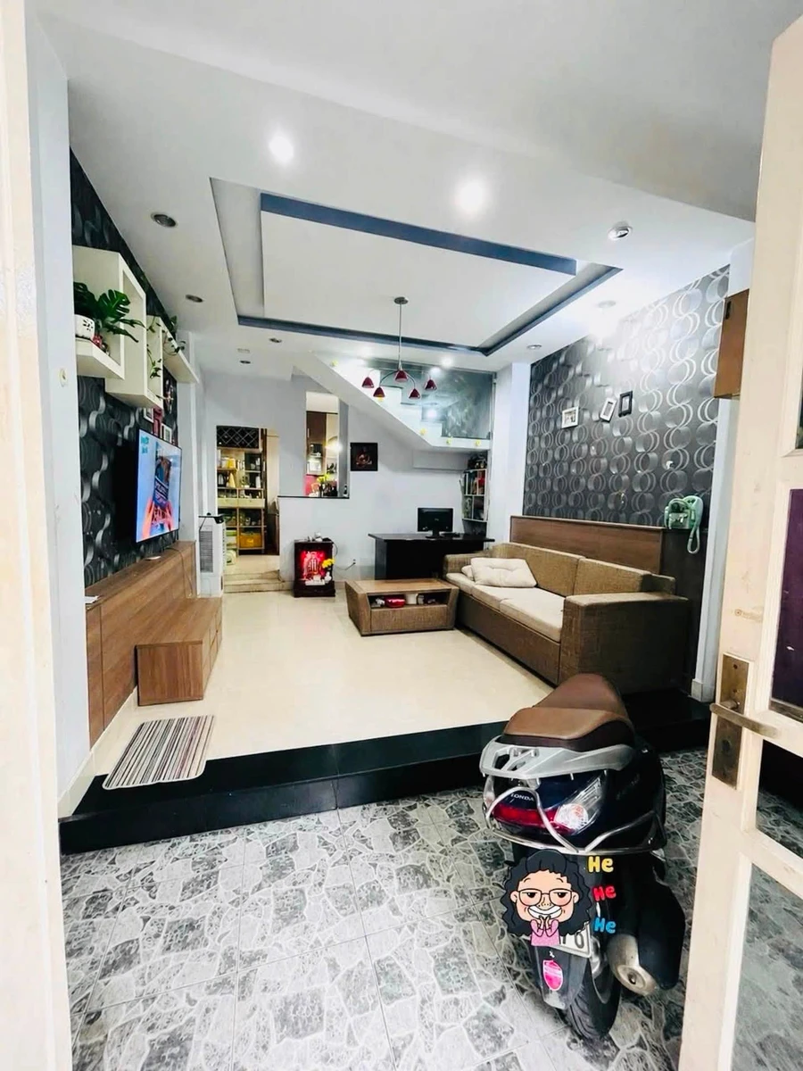 Bán nhà 2 tầng 40m2 Phạm Văn Bạch, Tân Bình - Ảnh thu nhỏ 3
