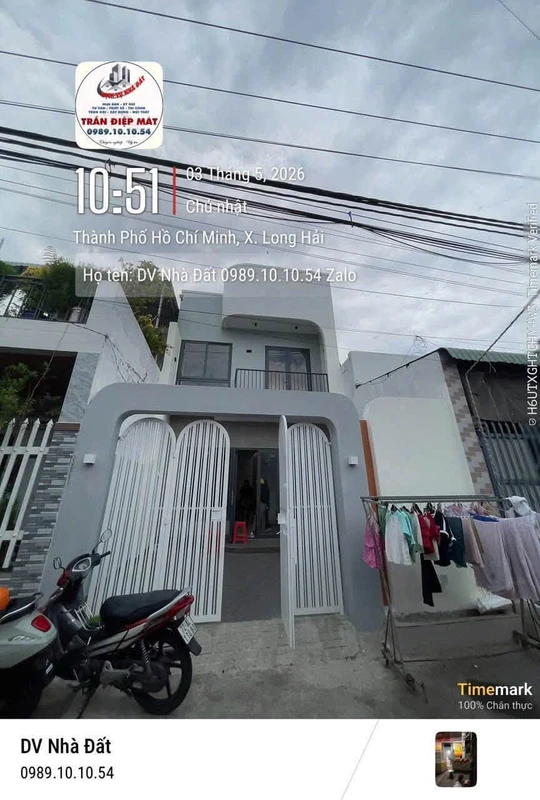 Bán gấp nhà 1 trệt 1 lầu 80m2 2PN, giá 2,698 tỷ, gần biển Xã Long Hải