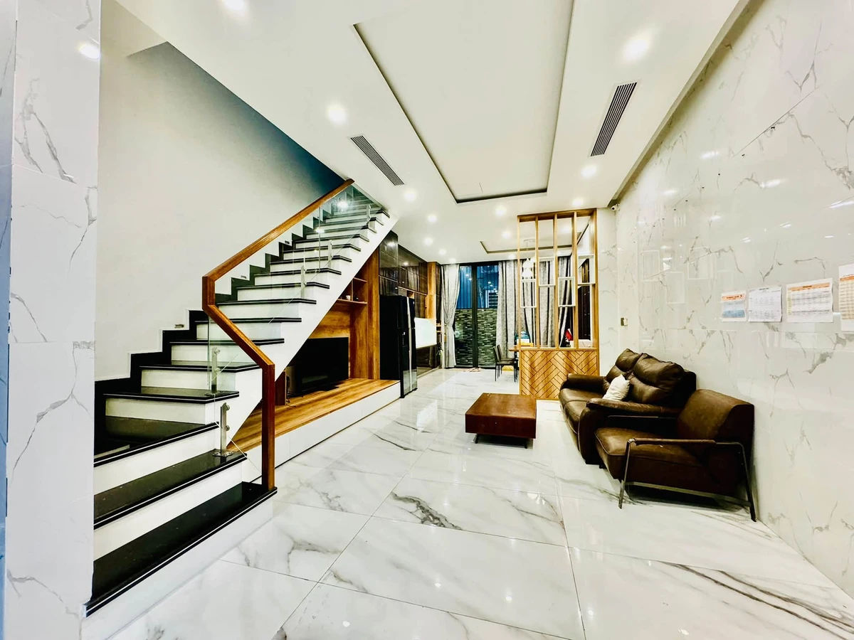 Bán nhà 3 tầng 100 m2 mặt tiền Giang Châu 3 Đà Nẵng - Ảnh thu nhỏ 2