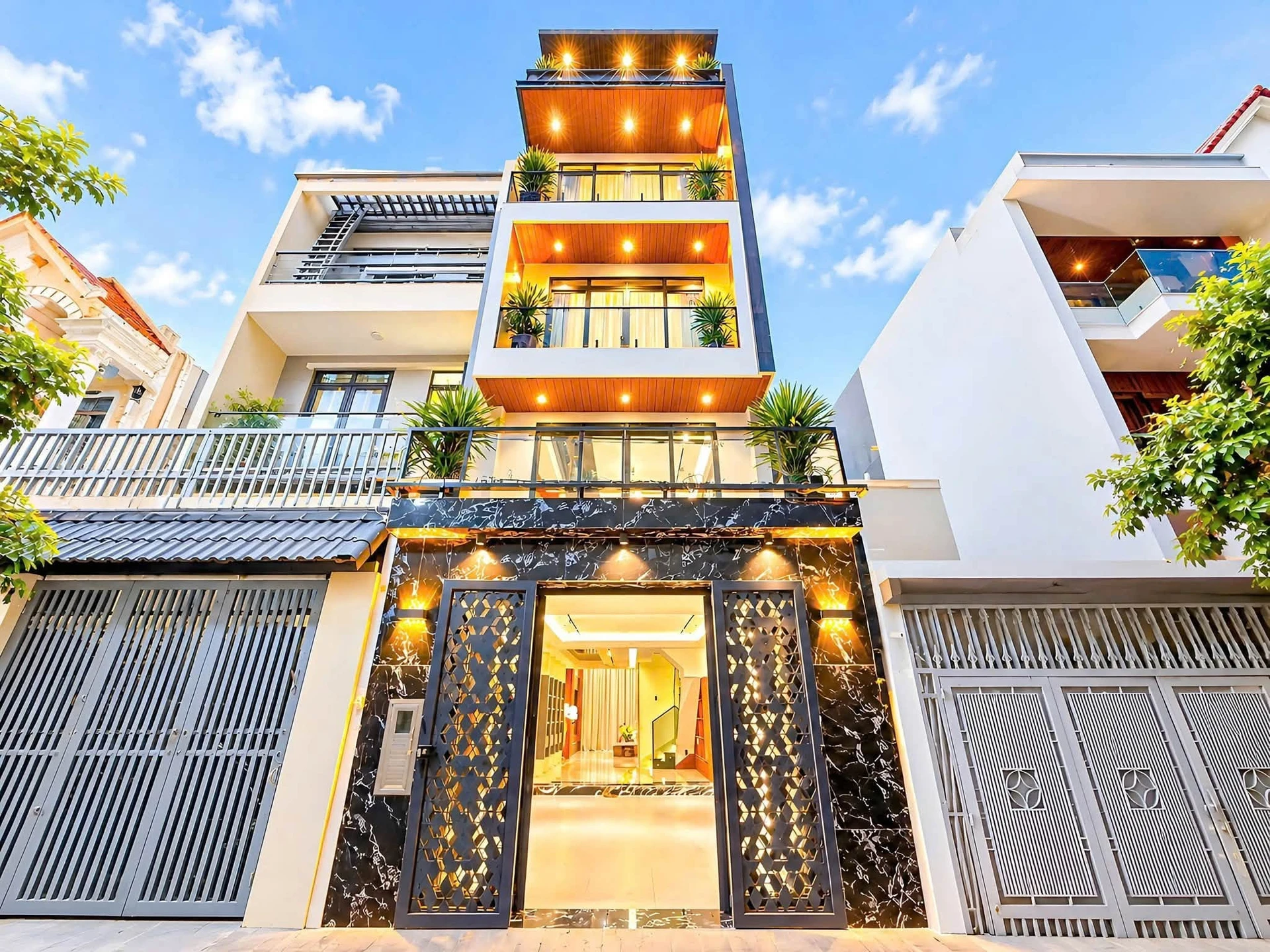 Bán nhà 18,35 tỷ, 257m², 5 tầng hẻm 8m Lâm Văn Bền, Tân Hưng - Ảnh 1