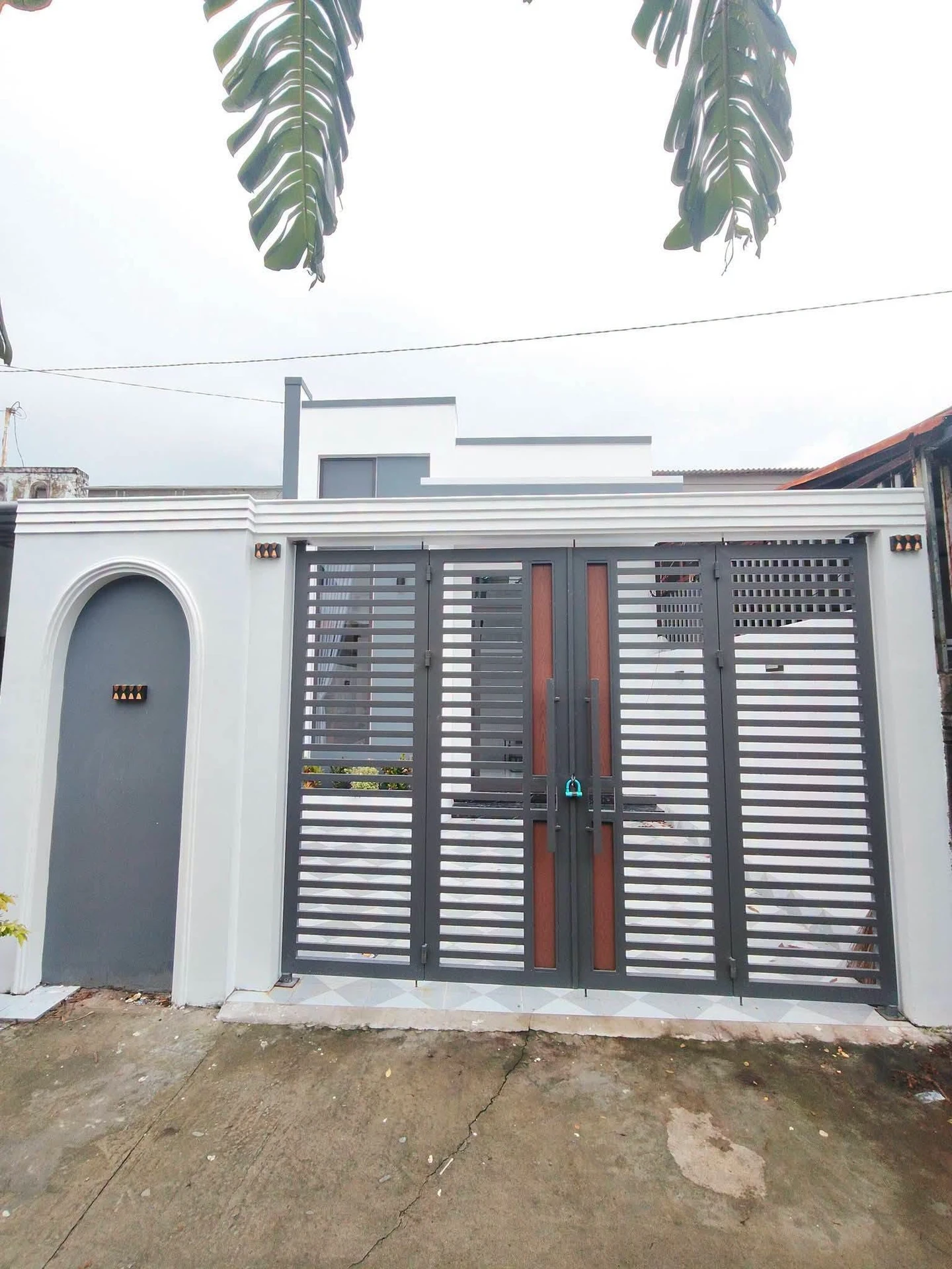 Bán nhà hẻm ô tô 5x25m, 3 phòng ngủ, 3 toilet tại Vĩnh Lạc, Rạch Giá - Ảnh 1