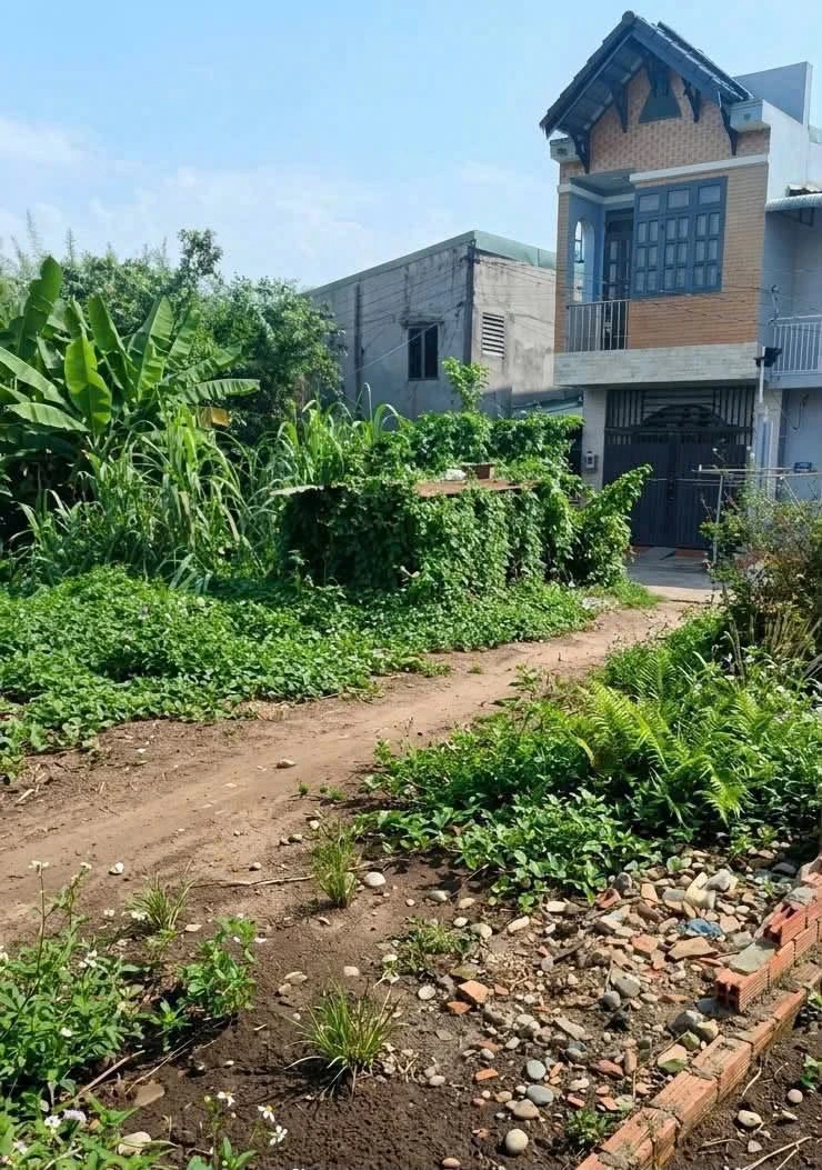 Bán đất 2 mặt hẻm ô tô 97m2 Thạnh Xuân Quận 12 giá 1,99 tỷ - Ảnh 1