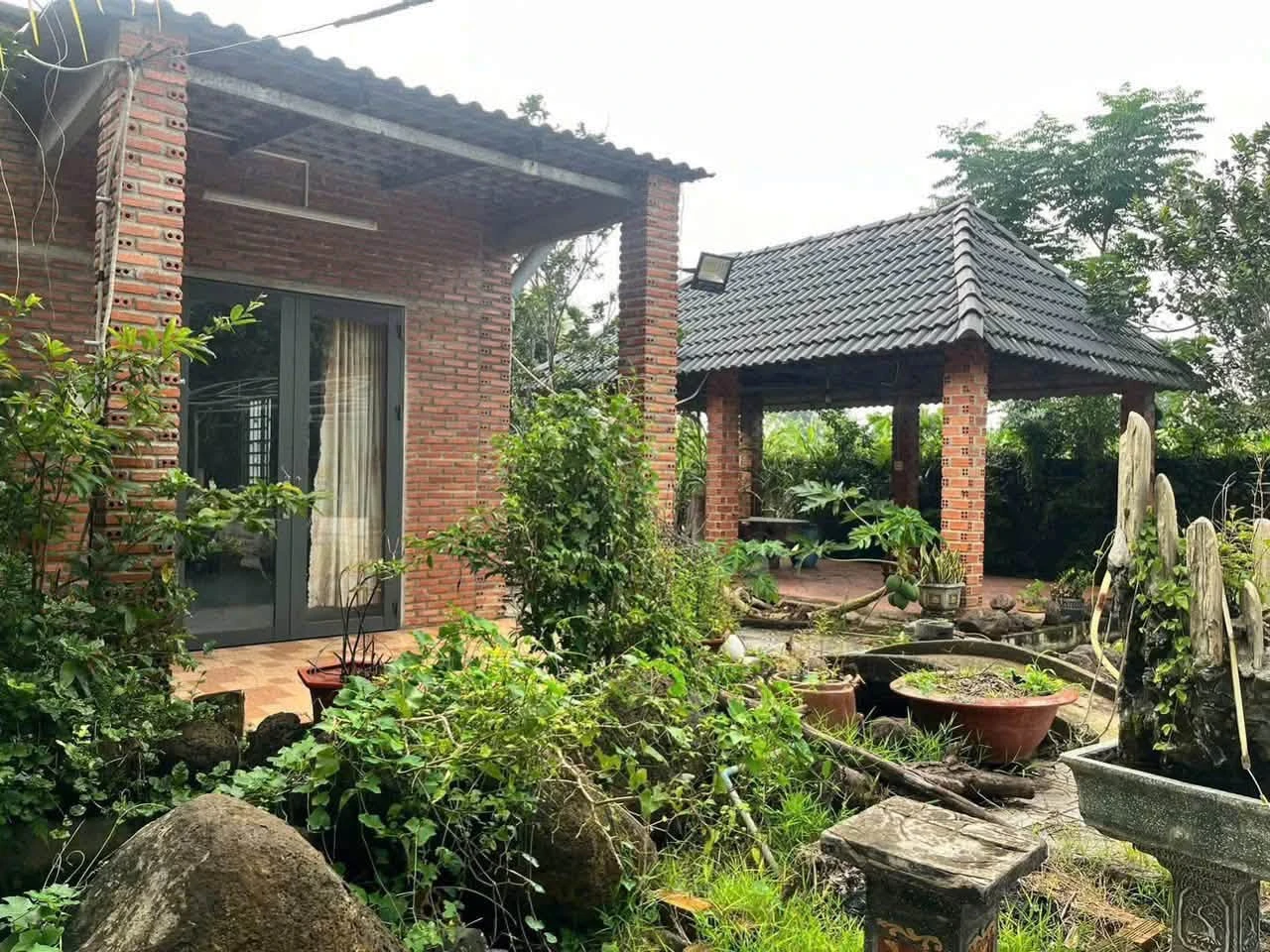 Nhà nghỉ dưỡng Xuân Phú Đồng Nai 2.315m² sổ hồng - Ảnh 1