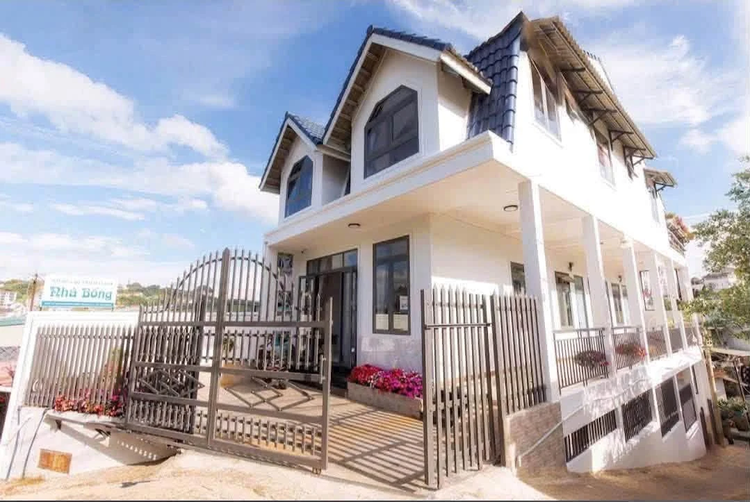 Bán villa 200m² 5 phòng ngủ Nguyễn Trung Trực, Đà Lạt, 15 tỷ - Ảnh 1