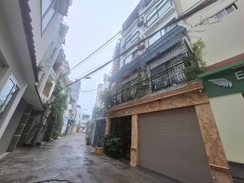 Bán tòa căn hộ 5 tầng sát biển Nha Trang 70m2, 25 tỷ