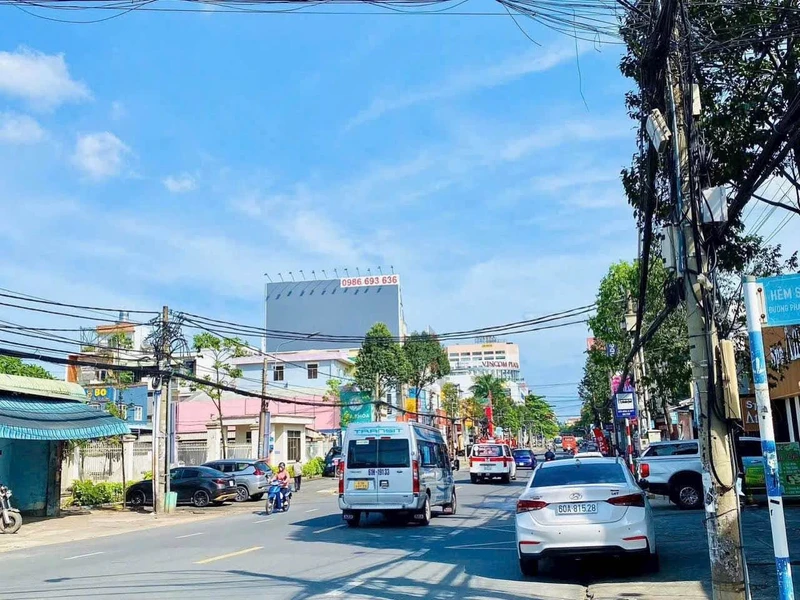 Cho thuê mặt bằng 99m2 đường Phạm Văn Thuận, Biên Hòa