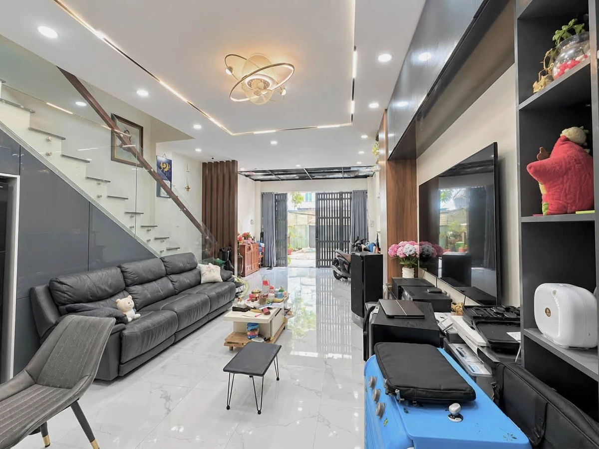 Bán nhà 4 tầng 70m2 mặt tiền đường 10m, 4 phòng ngủ, giá 13,9 tỷ, Bình Thạnh - Ảnh thu nhỏ 3