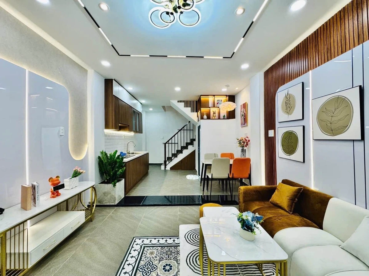 Bán nhà hẻm xe hơi 3 tầng 30m² gần cầu Bông, Bình Thạnh, giá 5,69 tỷ - Ảnh 1