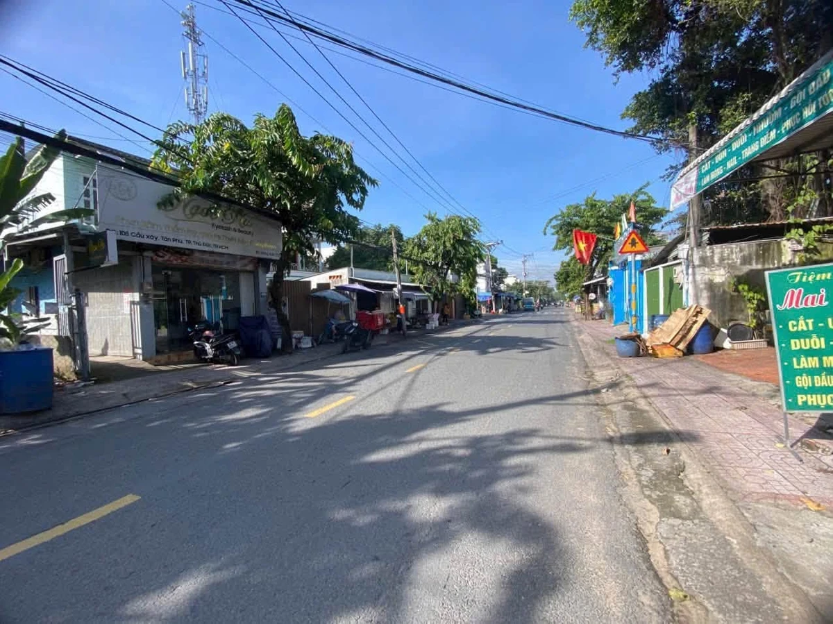 Bán nhà mặt tiền cầu xây Tân Phú, 226.5m2, 3 phòng ngủ, 13.5 tỷ - Ảnh thu nhỏ 4