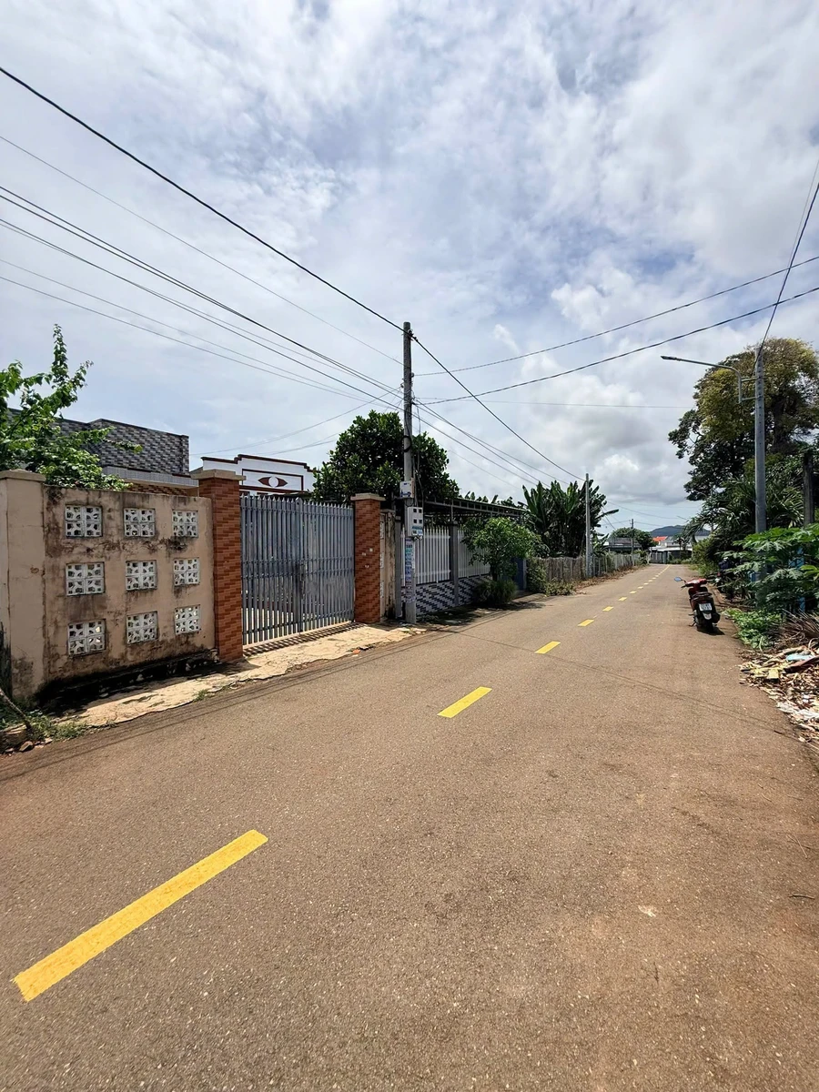 Bán nhà 2 phòng ngủ 170m2 Đất Đỏ, Bà Rịa - Vũng Tàu - Ảnh thu nhỏ 2