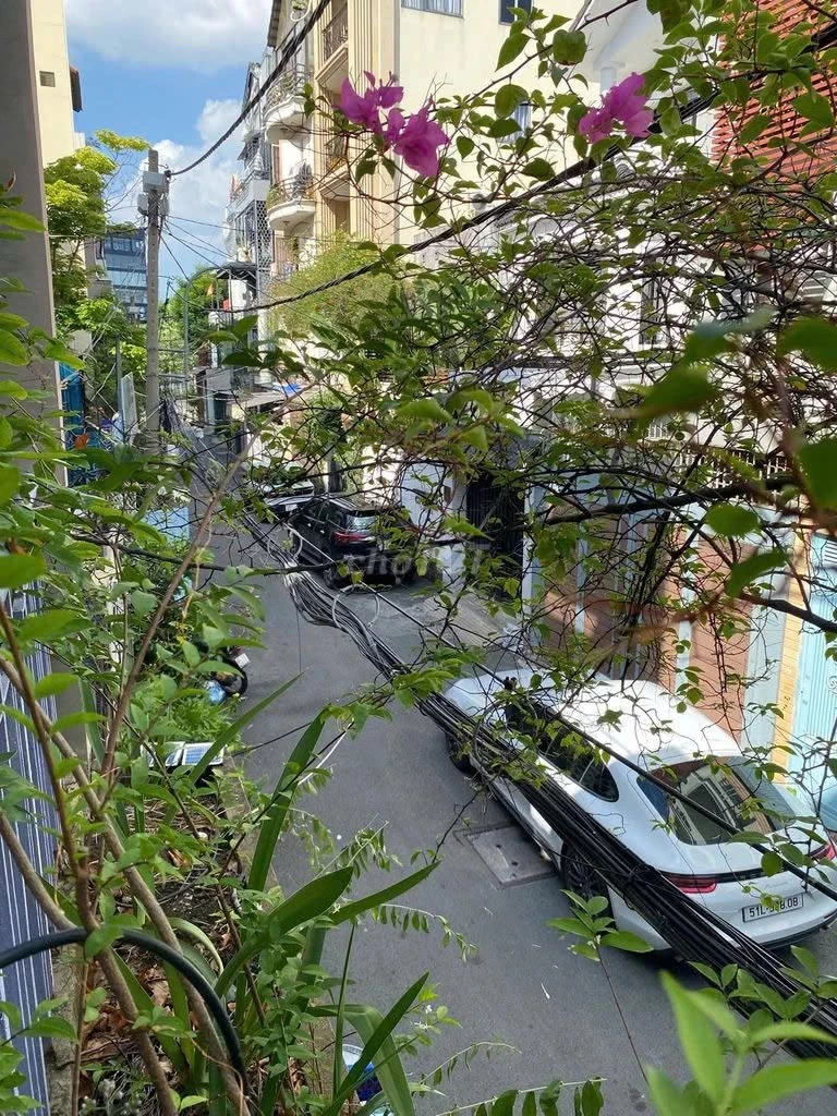 Bán nhà hẻm xe hơi 81,5m² 3 tầng Trường Sa Quận 3 - Ảnh 1