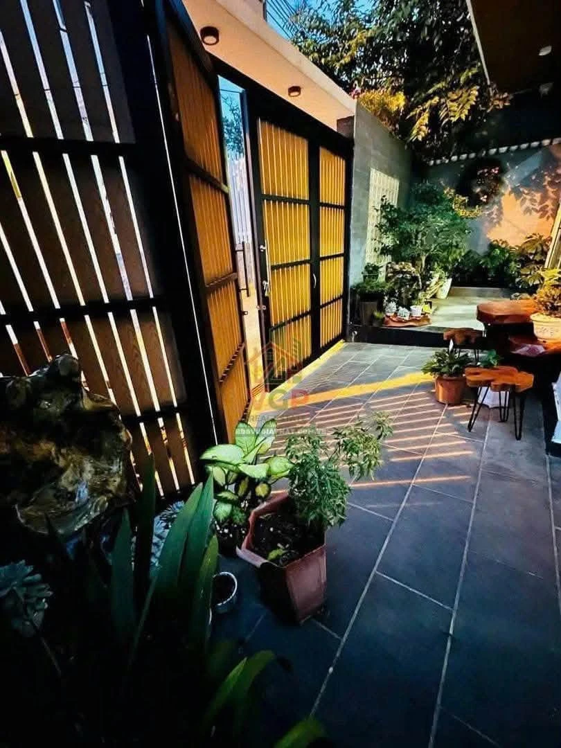 Bán biệt thự hẻm ô tô lớn Trần Hưng Đạo, 108m², 10,5 tỷ - Ảnh 1
