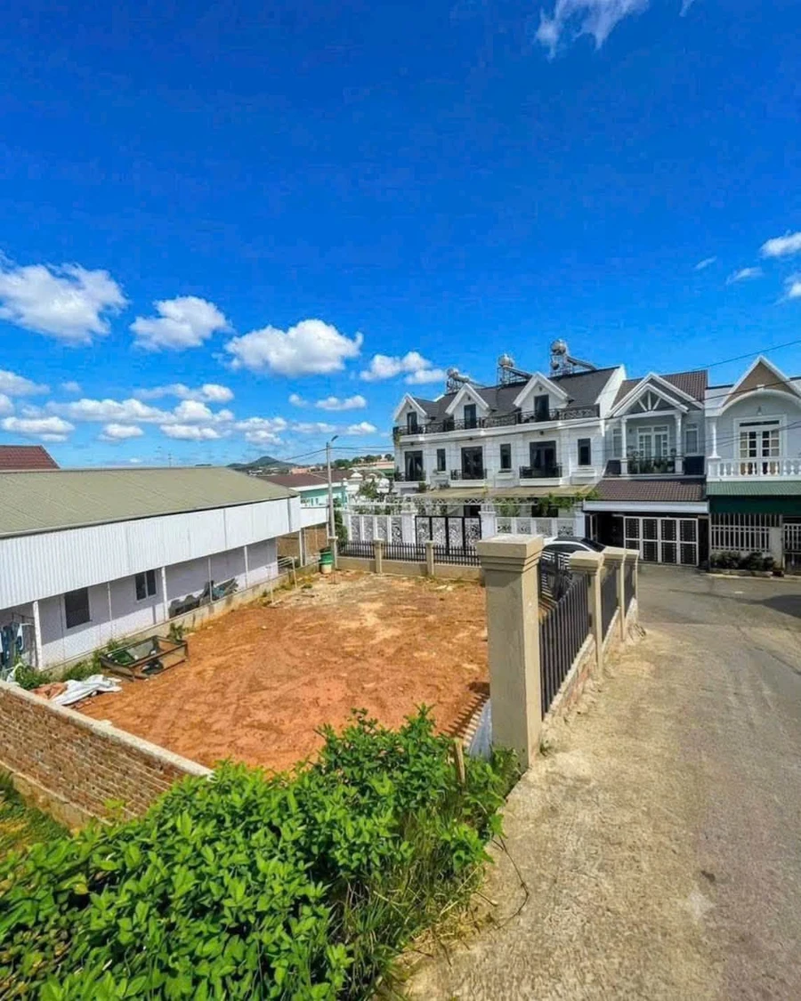 Bán đất Bạch Đằng 200m² mặt tiền 6,5 tỷ - Ảnh thu nhỏ 2