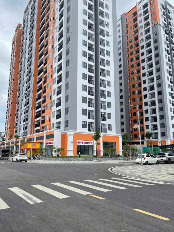 Bán căn 2PN 2WC 62m2 đầy đủ nội thất tại Yên Bình Complex Thái Nguyên