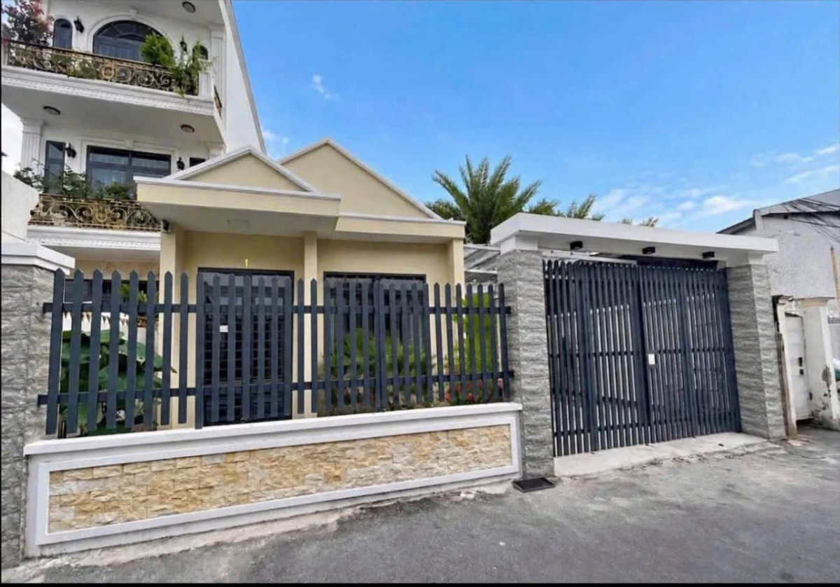 Bán nhà mái Thái sát KDC Phú Hòa 1, 193m2, 6,8 tỷ - Ảnh thu nhỏ 2