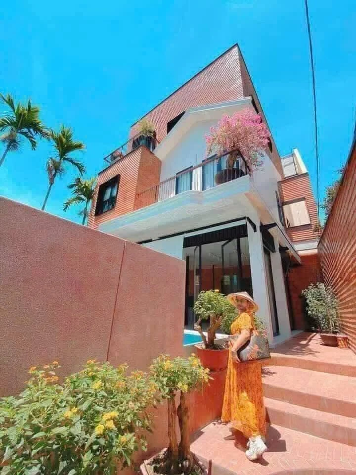 Bán homestay hồ bơi 225m2, 6 phòng, 20 tỷ Huế - Ảnh thu nhỏ 3
