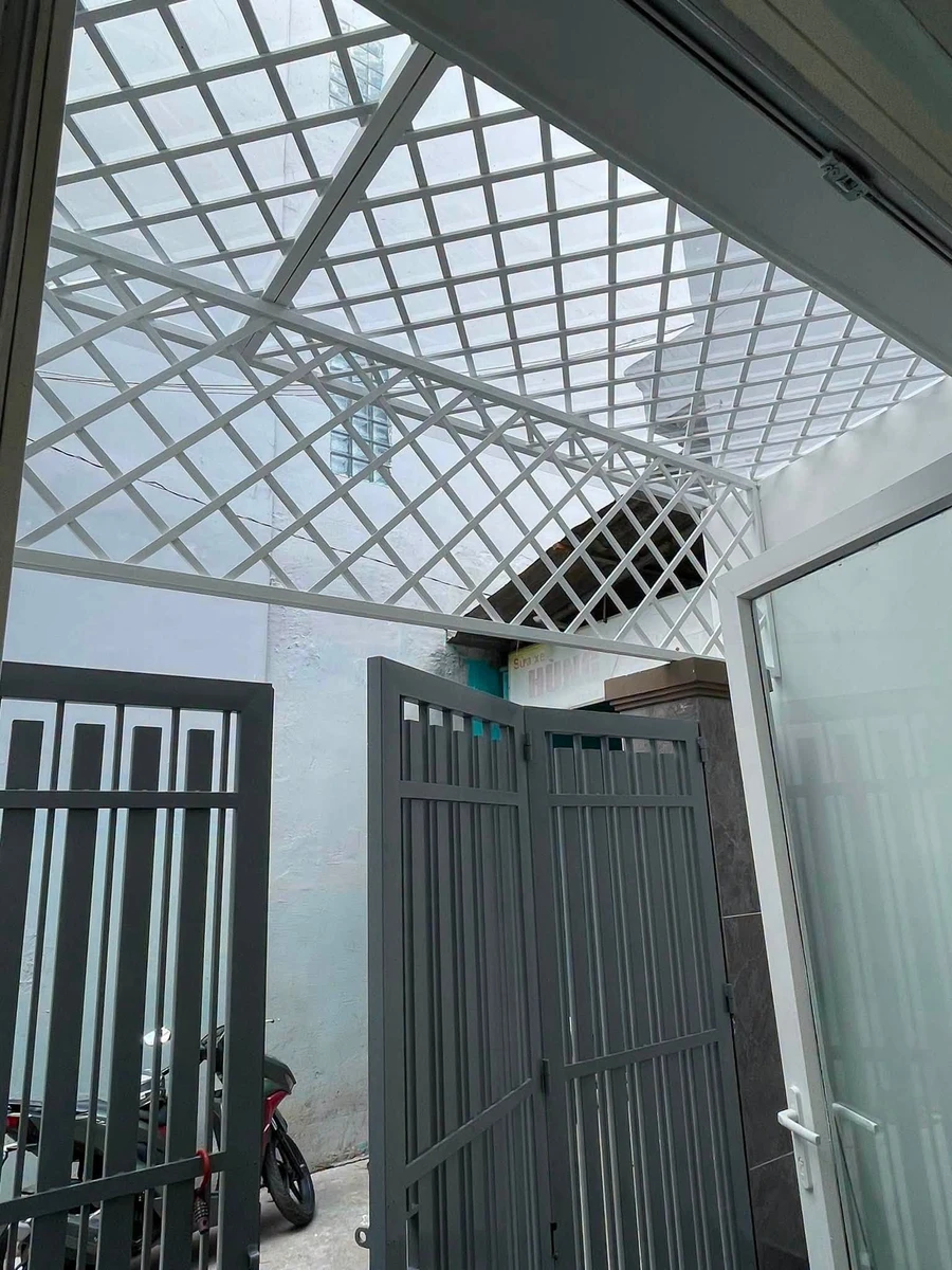 Bán nhà 1 trệt 3 lầu 61,5m2 hẻm ô tô gần Lê Văn Thịnh giá 7,5 tỷ - Ảnh thu nhỏ 2