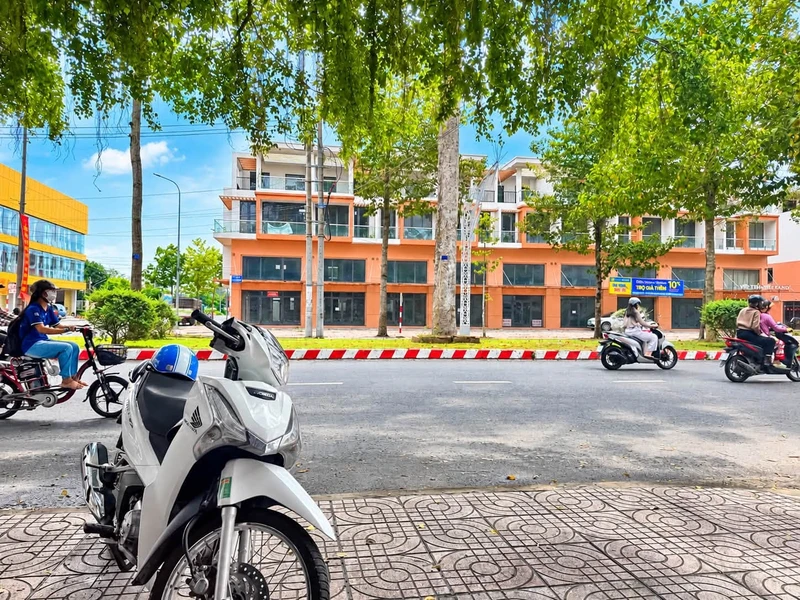Bán nhà thô 3,5 tầng mặt tiền Võ Nguyên Giáp Trà Vinh 7,4 tỷ