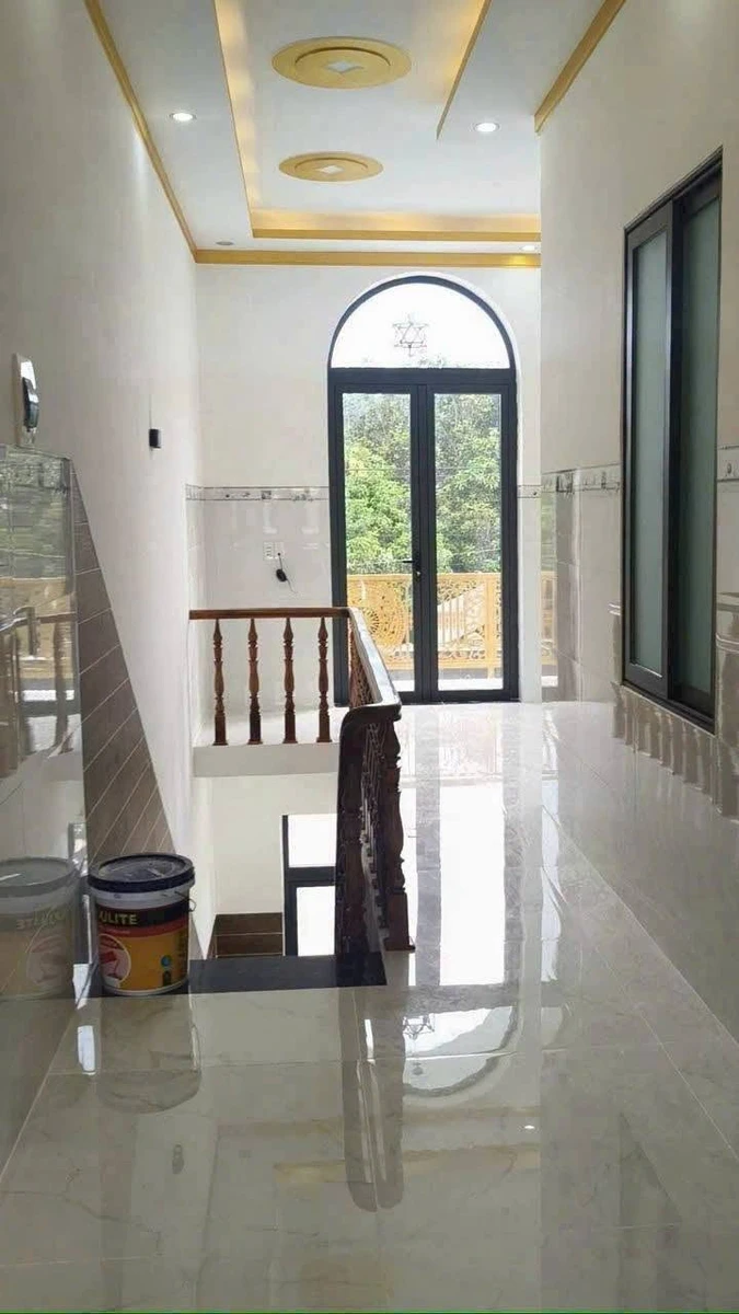Bán nhà 1 trệt 1 lầu 100m2, 3PN, đường Cao Văn Ngọc, Long Điền, giá 2,7 tỷ - Ảnh thu nhỏ 4