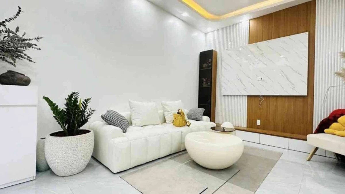 Bán nhà lô góc Phạm Huy Thông 42m2, 3 tầng, nội thất 3,5 tỷ - Ảnh thu nhỏ 2
