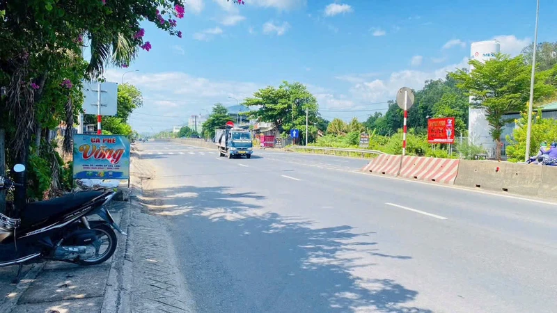 Bán đất 205,6m2 mặt tiền QL 1A, Đắk Lắk, 3 tỷ 350