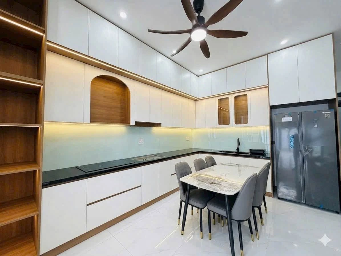 Bán nhà mặt tiền Nguyễn Trường Tộ 3PN 2WC 105m² - 2.96 tỷ - Ảnh thu nhỏ 4