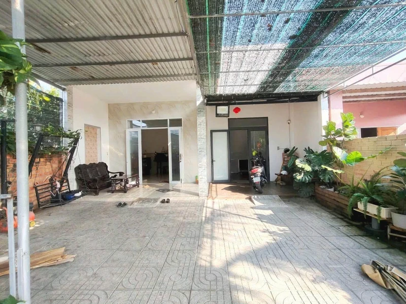 Bán nhà 6PN 250m² Long Điền, gần biển, 2.6 tỷ