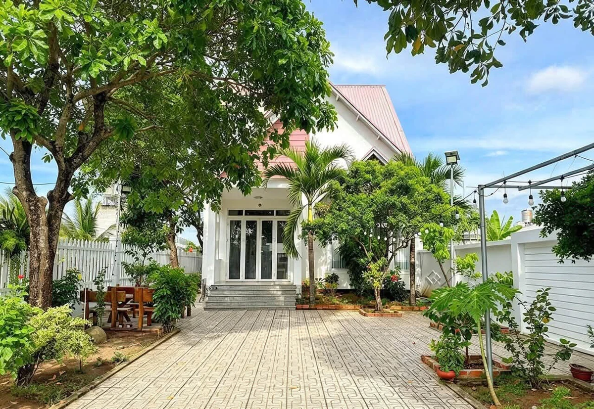 Nhà mái Thái 2 mặt tiền 285m² Tây Ninh, 2 PN, 2 WC - Ảnh thu nhỏ 3