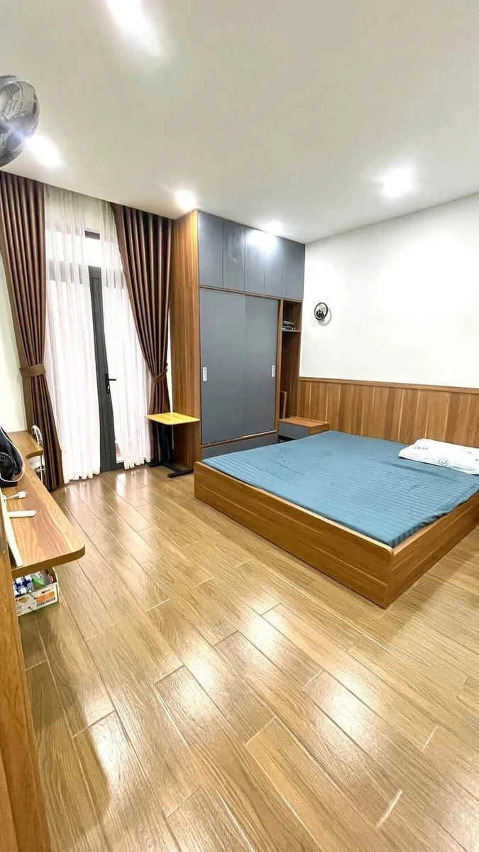 Bán nhà 3 tầng mặt tiền Lê Thanh Nghị, Quy Nhơn, 45m², 3.9 tỷ - Ảnh thu nhỏ 4