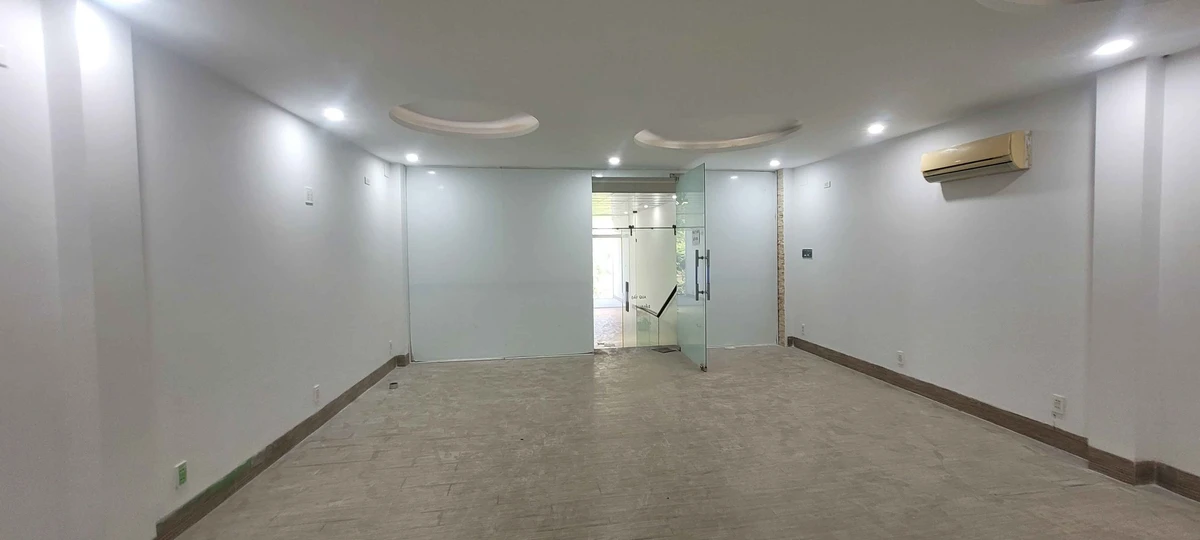 Cho thuê nhà mặt tiền Lý Thái Tổ 100m2 gần ngã 4 Nguyễn Thái Học - Ảnh thu nhỏ 5
