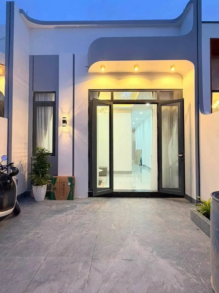 Bán nhà mặt tiền đường Nguyễn Huy Tưởng, Vĩnh Quang, Rạch Giá, 5x19m, 2 phòng ngủ - Ảnh thu nhỏ 2