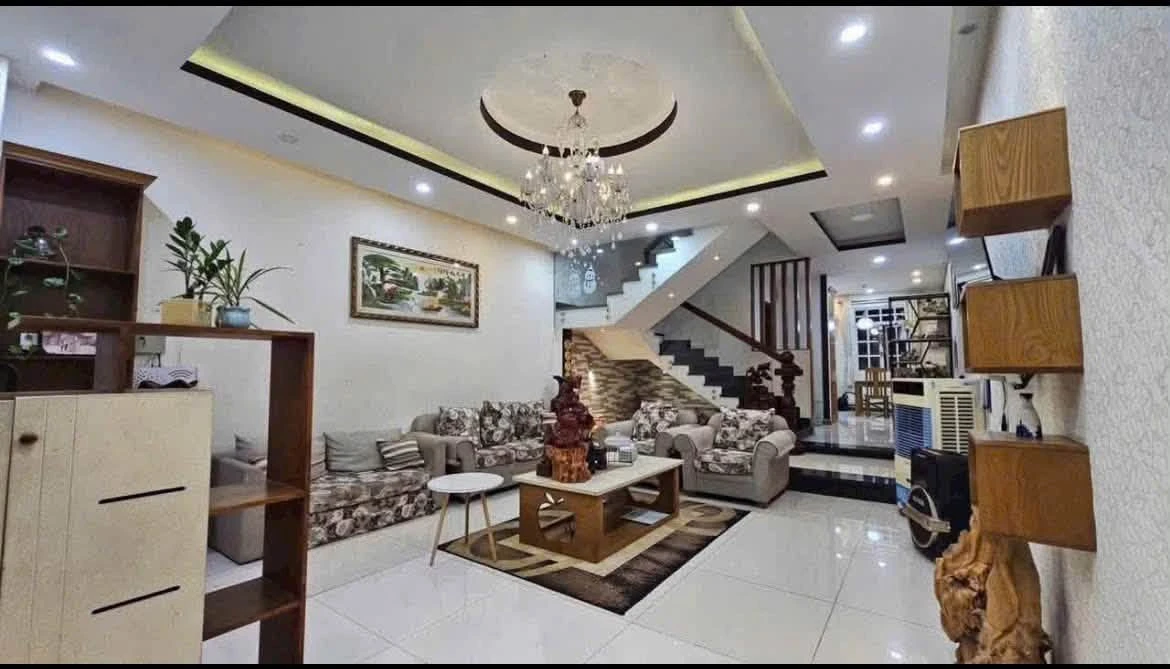 Bán nhà 3 tầng 95m2 mặt tiền Đỗ Xuân Hợp Quận 9, 13.4 tỷ - Ảnh thu nhỏ 5