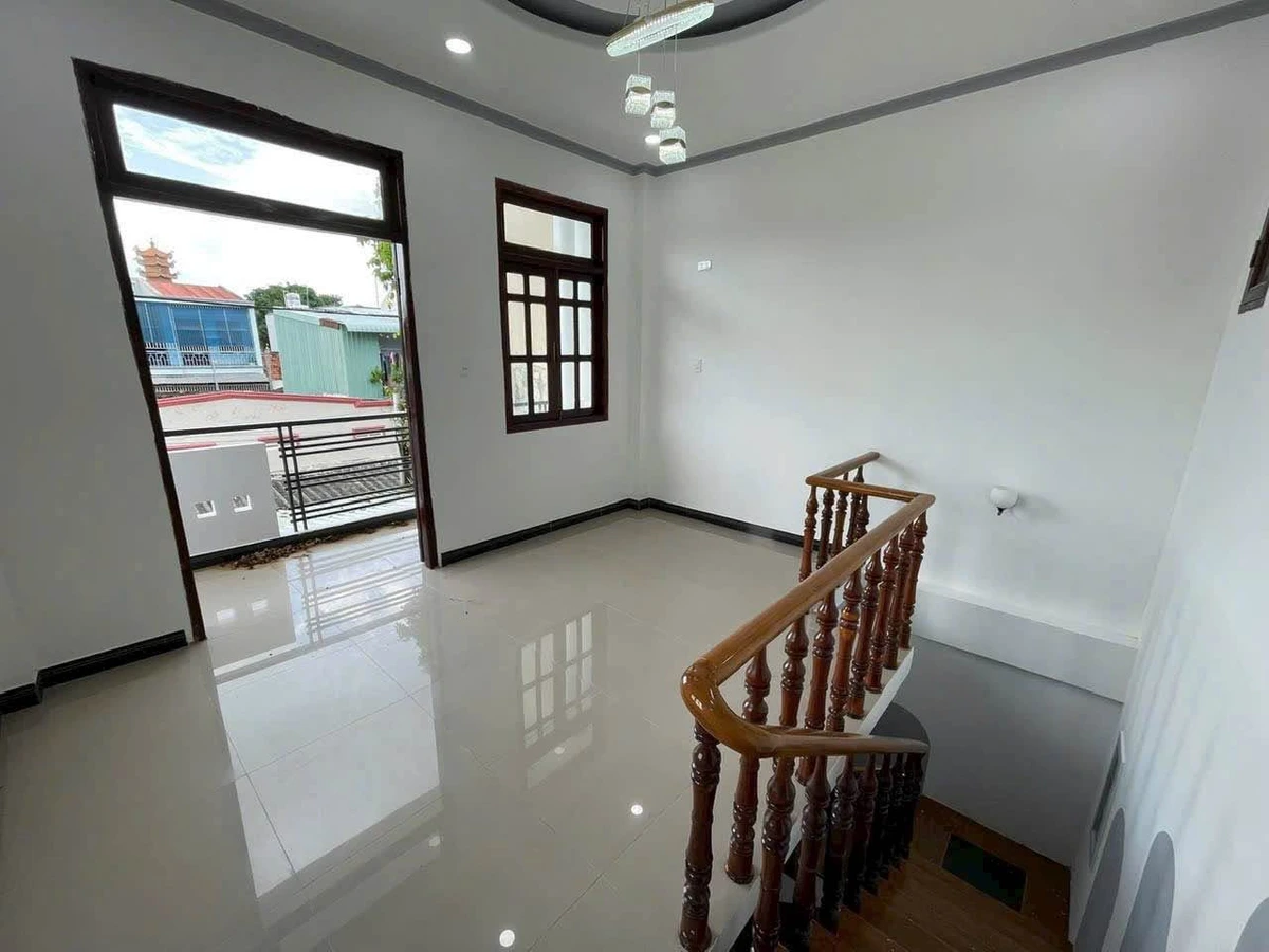 Bán nhà 1 trệt 1 lầu 2PN 75m2 Chợ Phú Thủy sổ hồng - Ảnh thu nhỏ 5