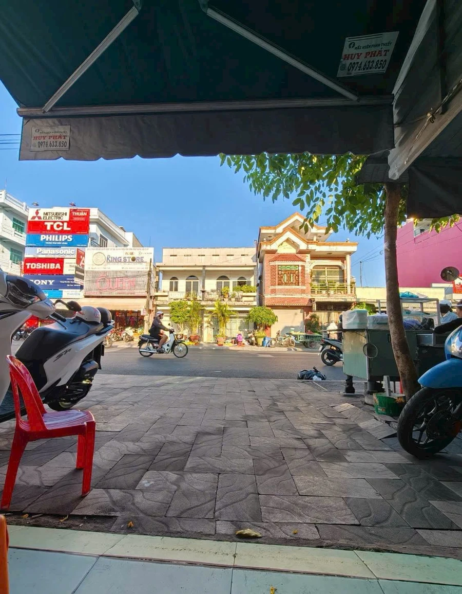 Bán shophouse 1 trệt 1 lầu 90m² mặt tiền Nguyễn Hội Phan Thiết - Ảnh 1
