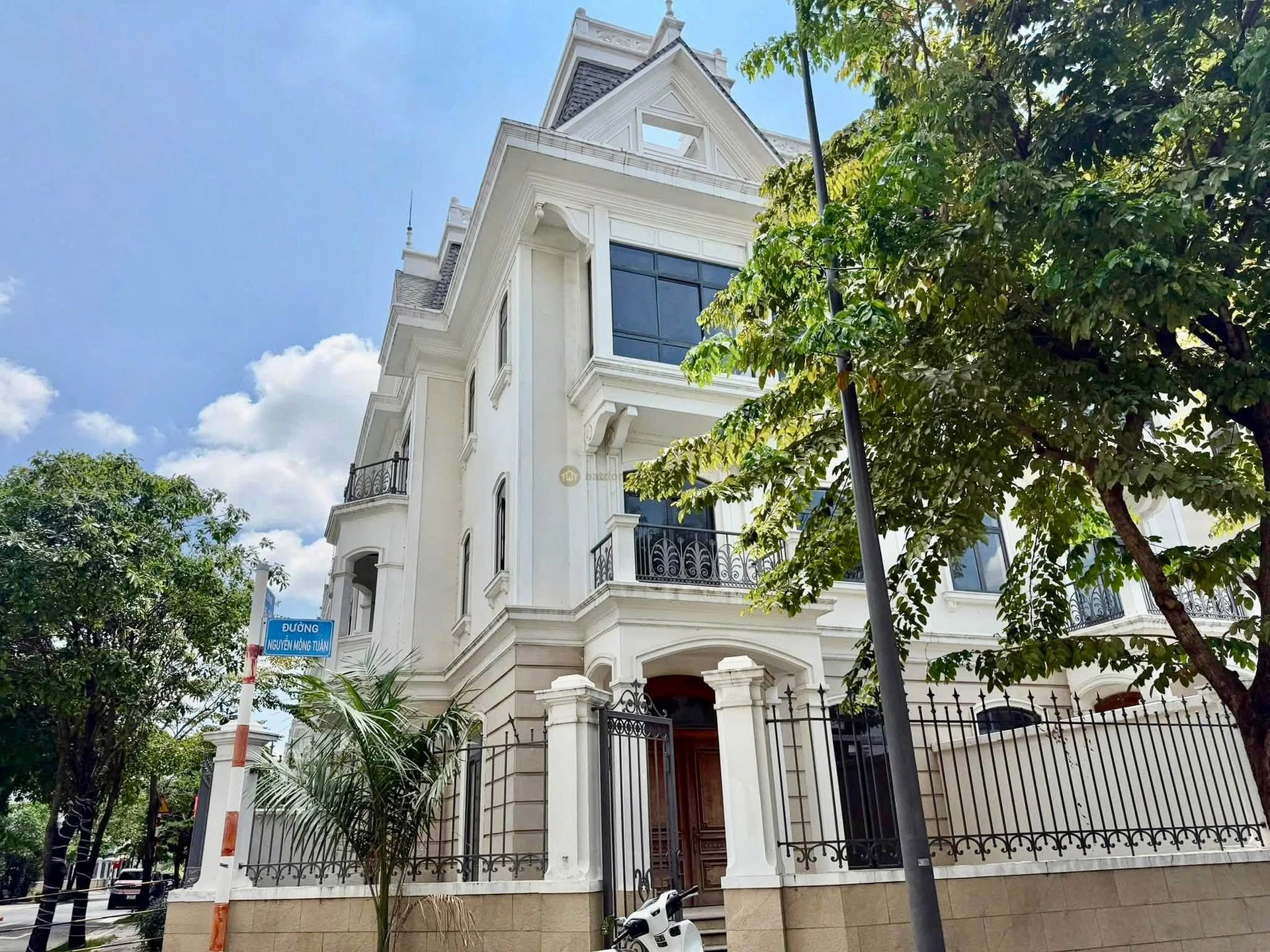 Bán nhà góc 2 mặt tiền Nguyễn Mộng Tuân, 222m² - 53 tỷ - Ảnh 1