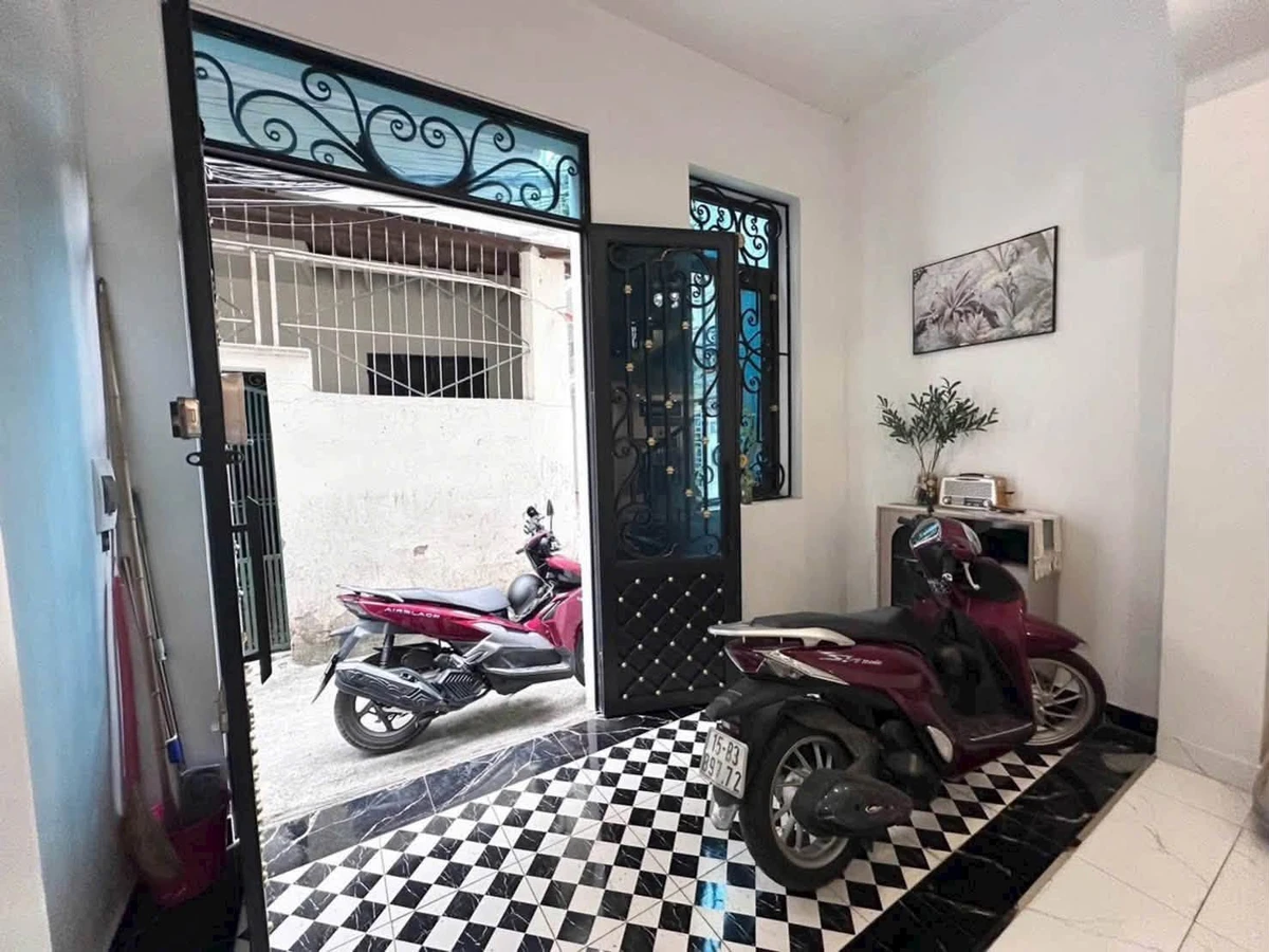 Bán nhà Indochine 3,5 tầng full nội thất 45m2 khu Chợ Hàng - Hồ Sen, Hải Phòng - Ảnh 1