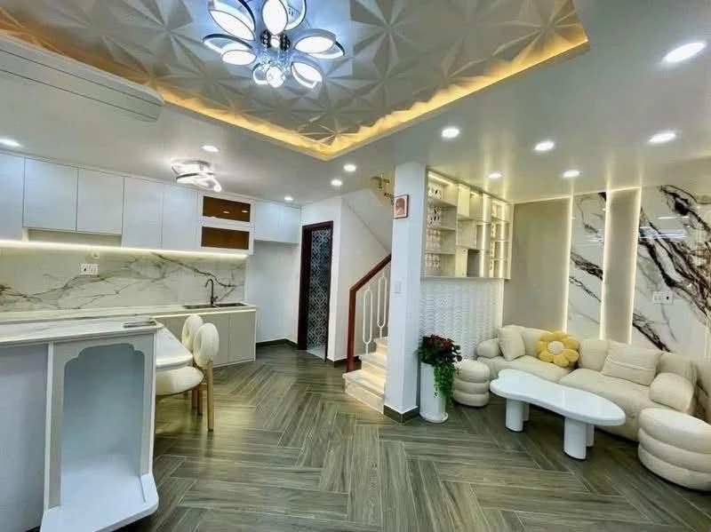 Bán nhà 2 tầng 30m2 hẻm Huỳnh Tấn Phát, Quận 7 giá 3,89 tỷ - Ảnh thu nhỏ 4